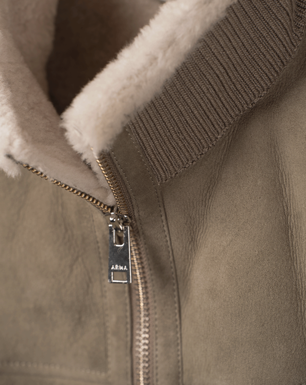 Kort skinnjakke - Lys brun