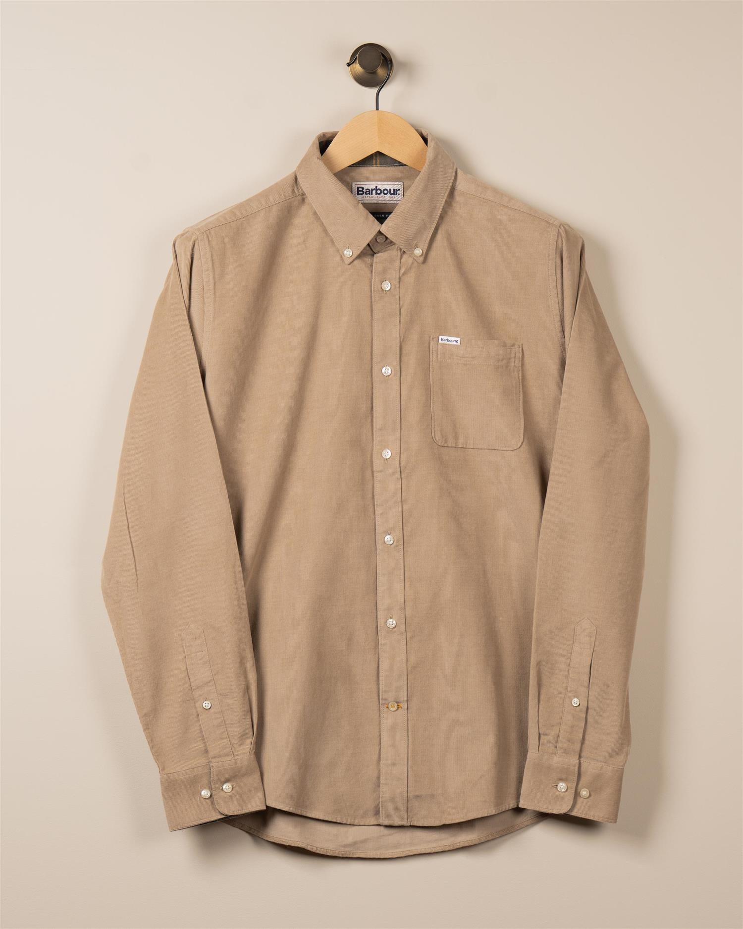 Beige cord skjorte fra Barbour.