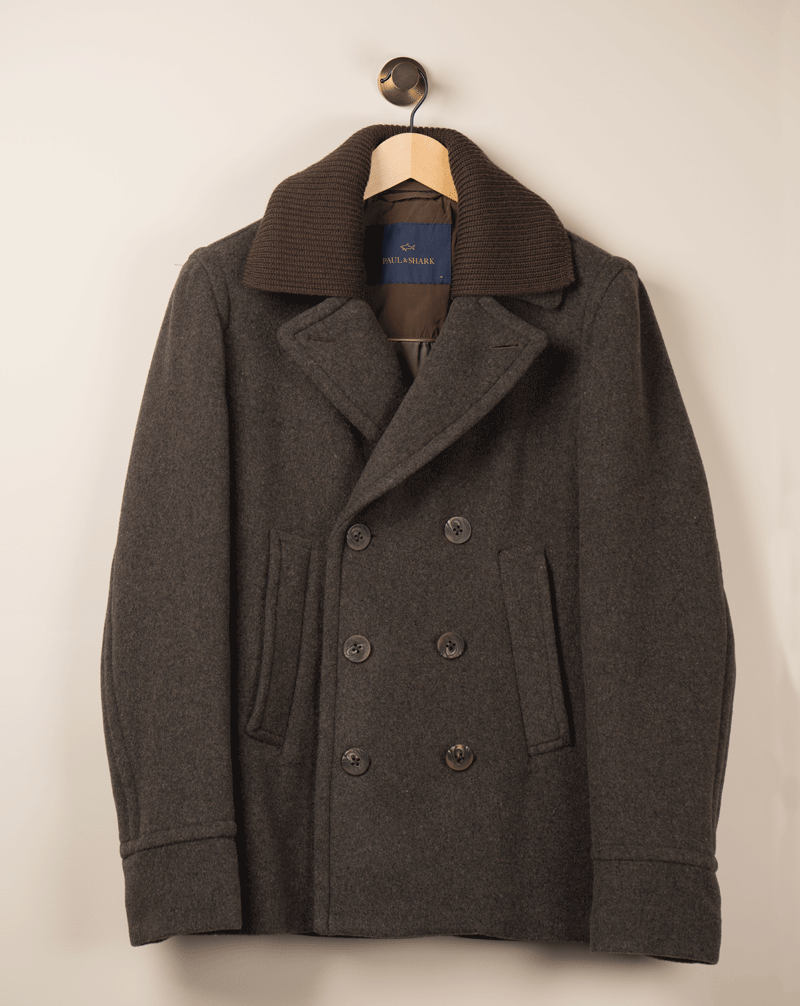 Brun peacoat frakk fra Paul and Shark.