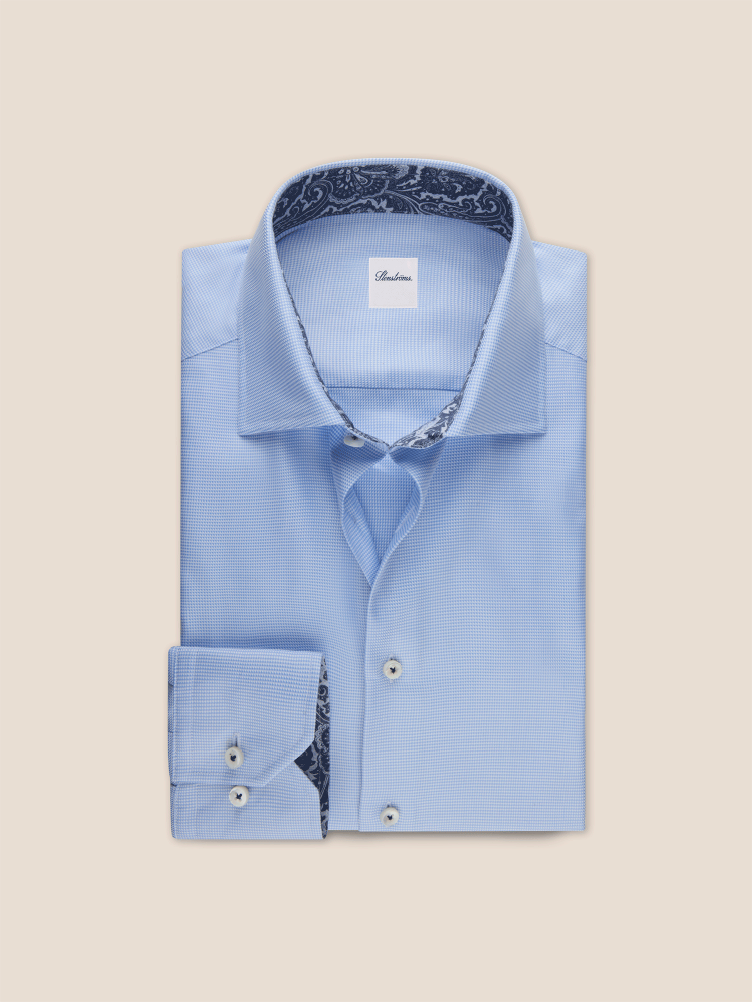 Regular fit cotton twill penskjorte fra Stenströms, med kontrast.