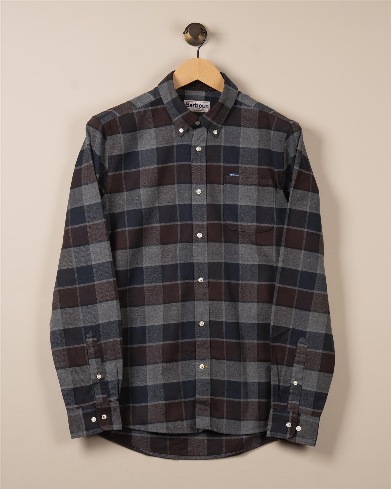 Rutet flanellskjorte fra Barbour.