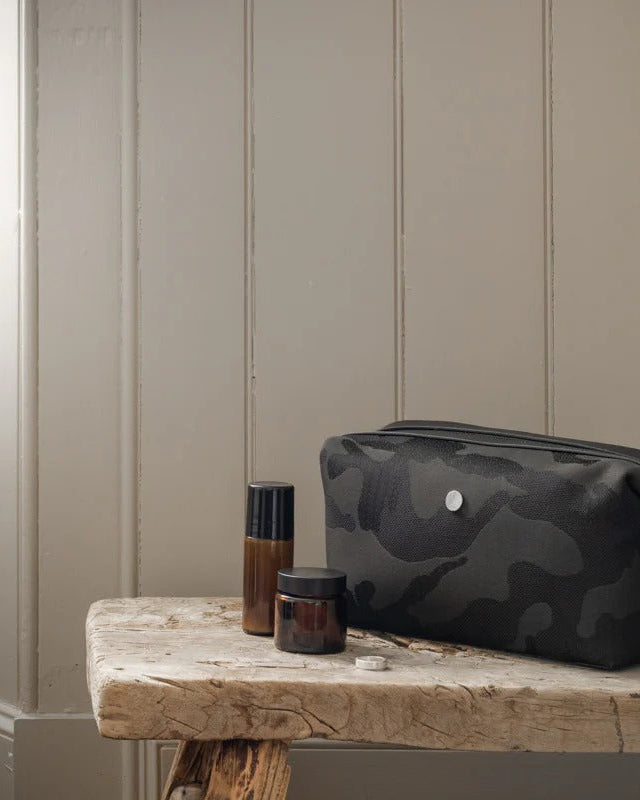 M/S Washbag - Into the deep