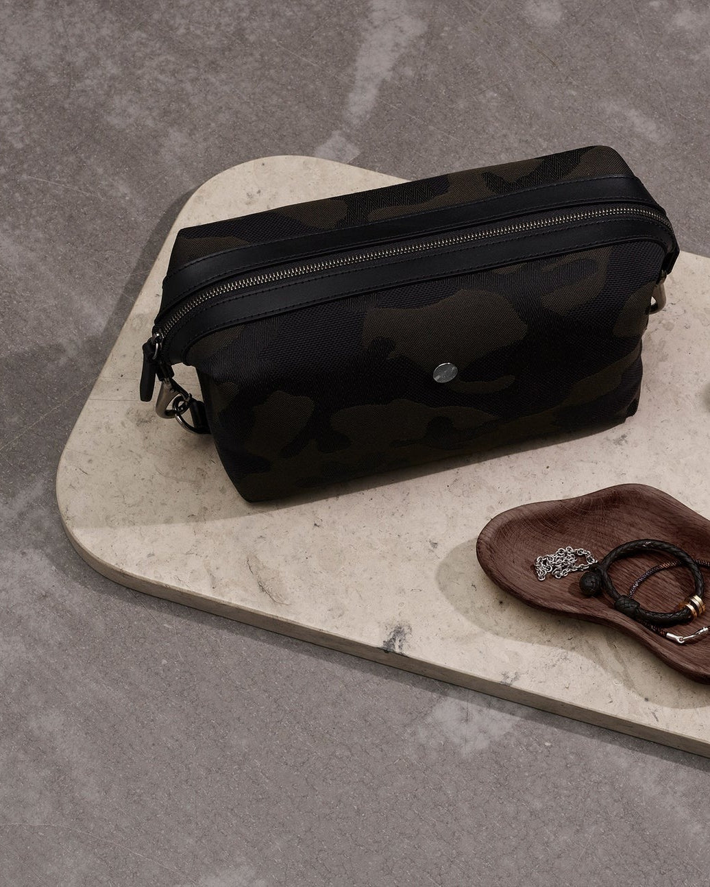 M/S Washbag - Into the deep