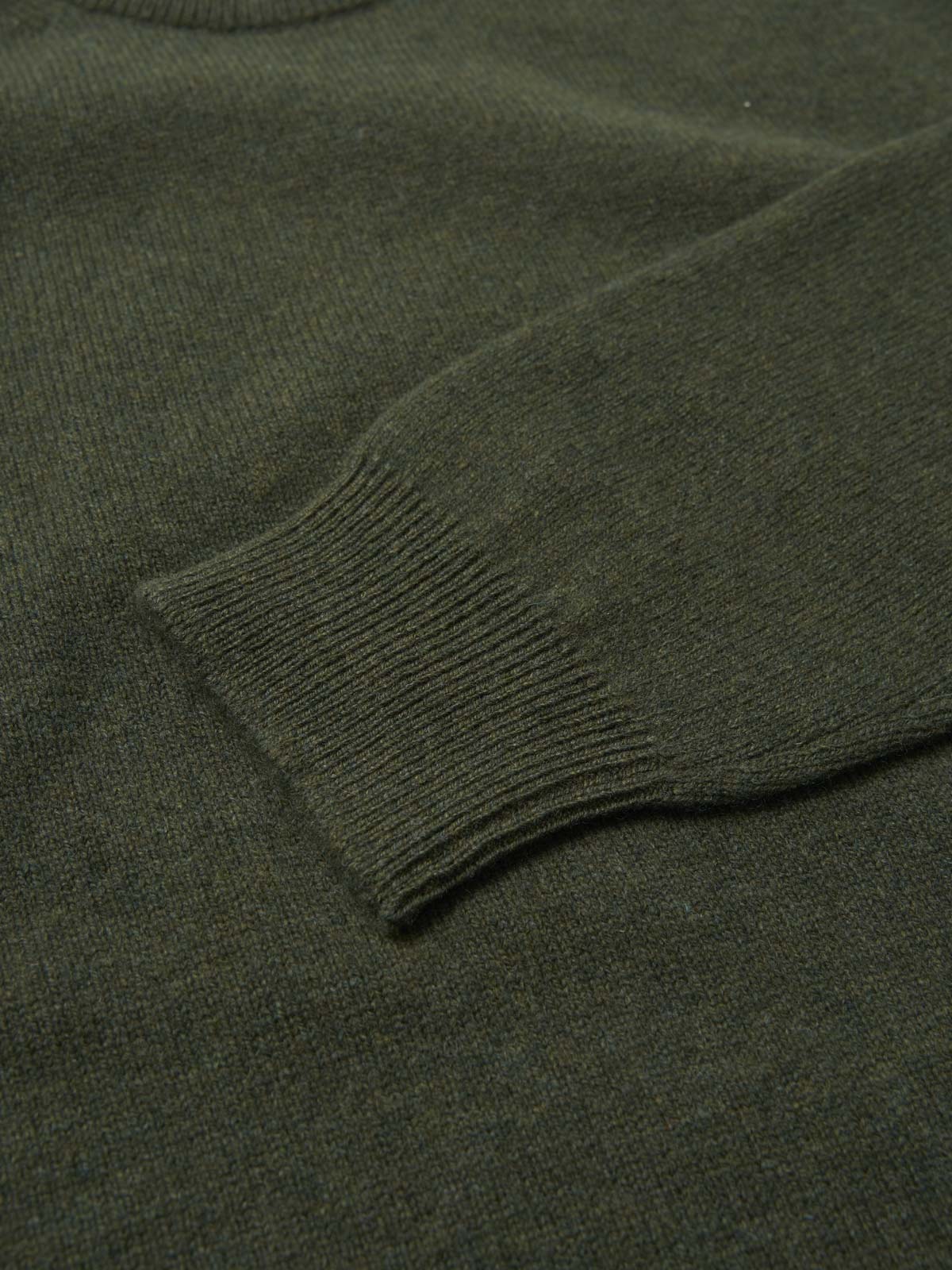 ROUND NECK-JOHNSTONS OF ELGIN-www.gunnaroye.no