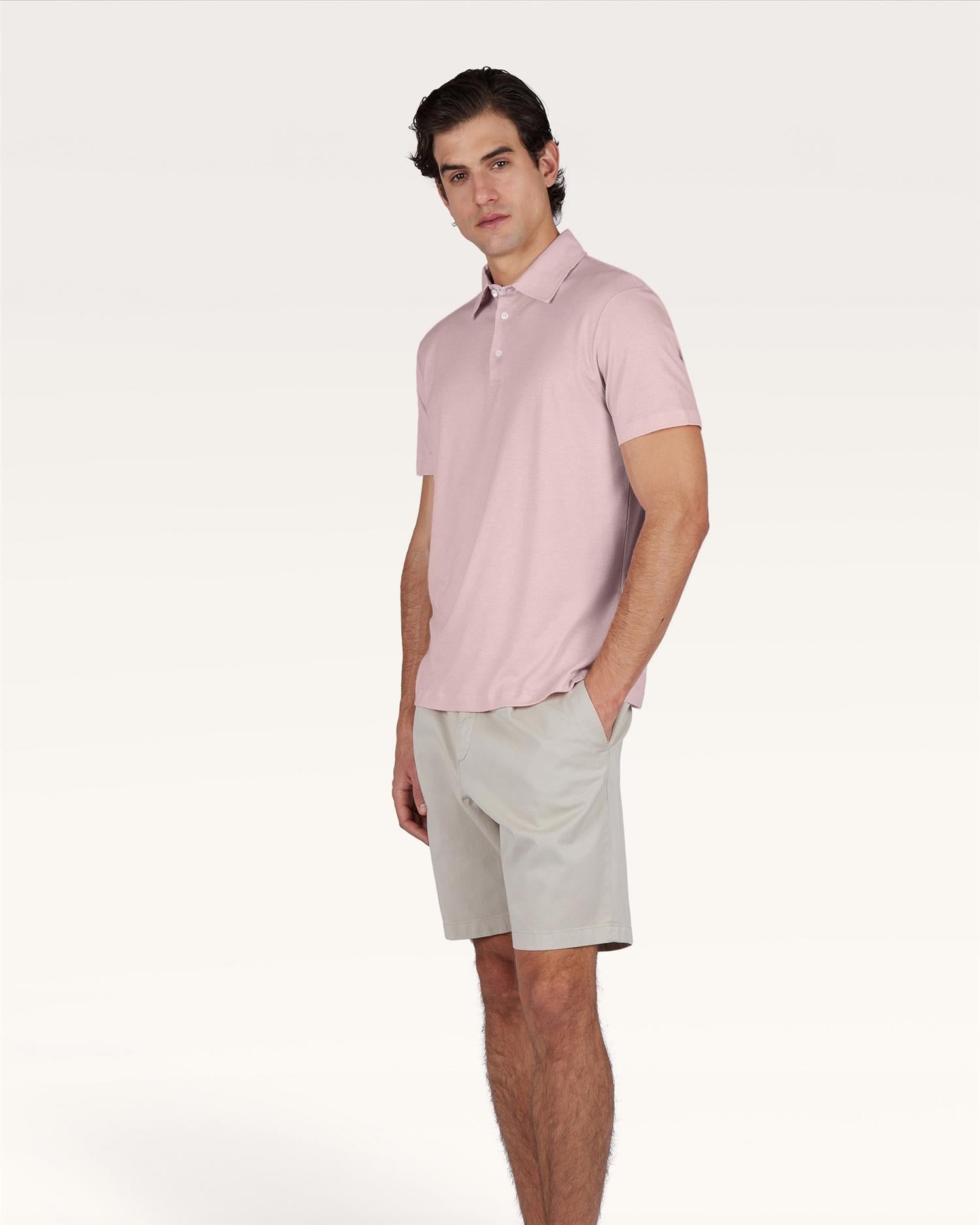 Lyserosa Paul & Shark polo i bomull og lyocell med klassisk krage, knappelukking og regular fit passform.