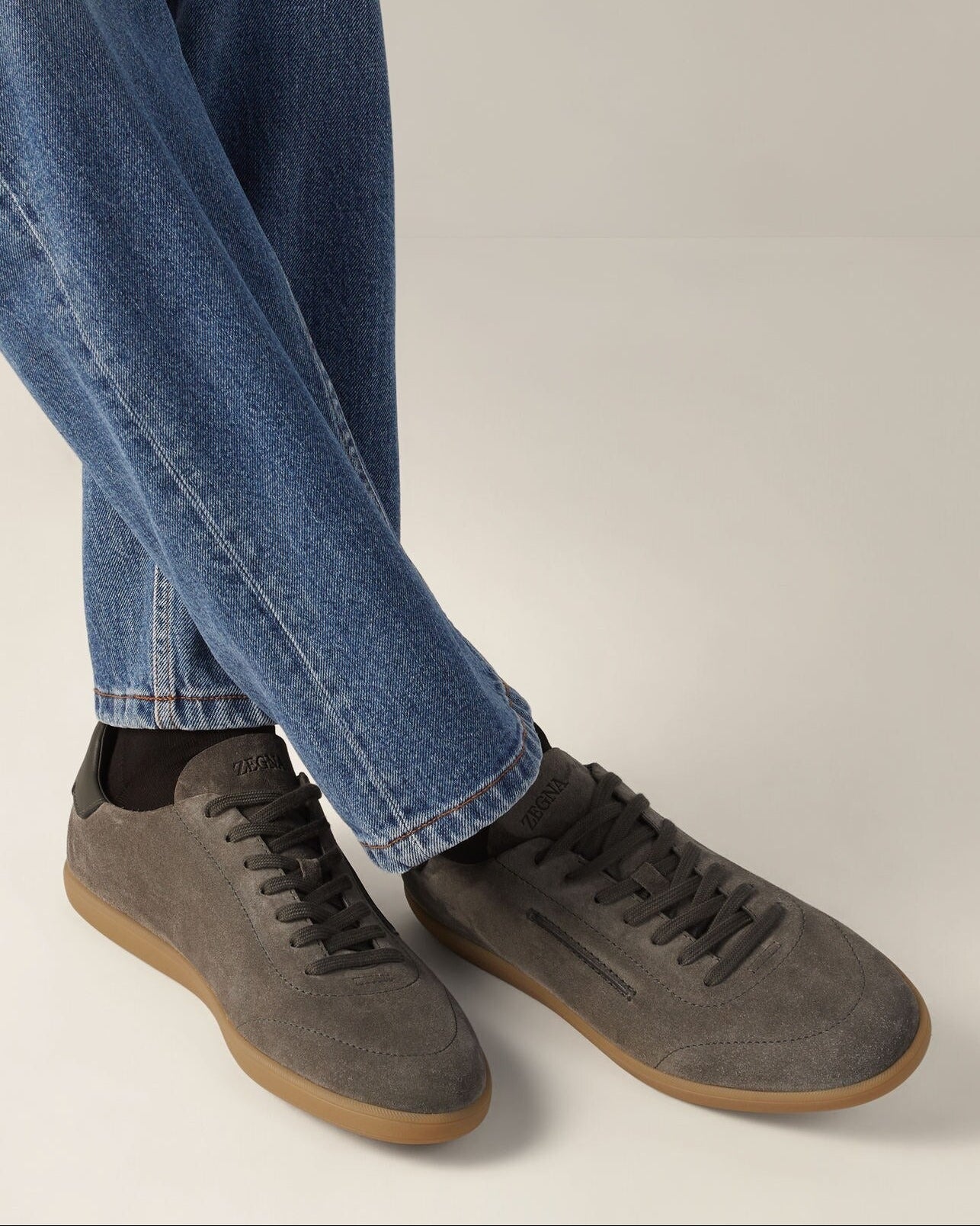 Low Top Sneakers - Mørk Taupe