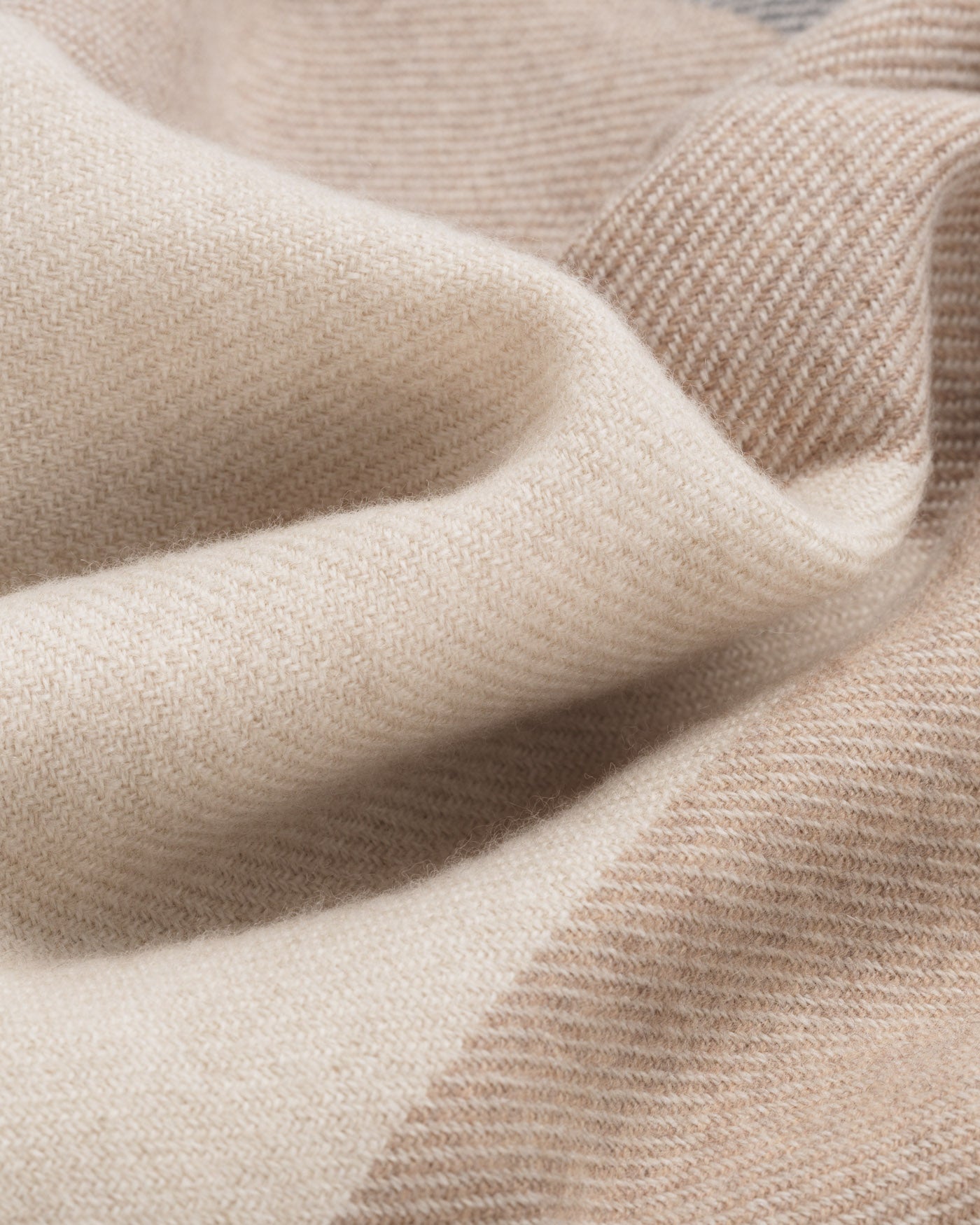 Skjerf - Grå og Beige-BRUNELLO CUCINELLI-www.gunnaroye.no